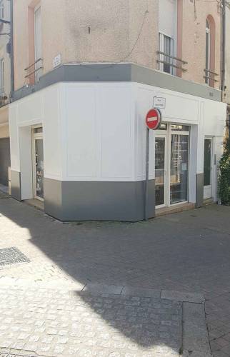 Après : belle devanture grise et blanche