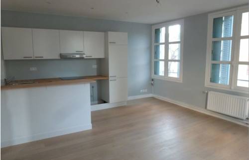 Travaux de rénovation partielle dans un appartement à Paris 75008