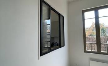 Installation d’une verrière intérieure entre cuisine et salon