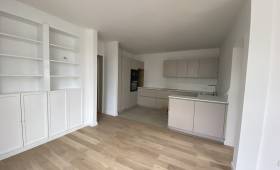 Rénovation complète appartement avec création d'une bibliothèque 