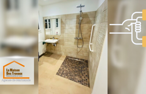 Salle de bain sécurisée et moderne – Un espace entièrement rénové avec une douche sans seuil, un sol antidérapant et des barres d’appui pour une accessibilité optimale.