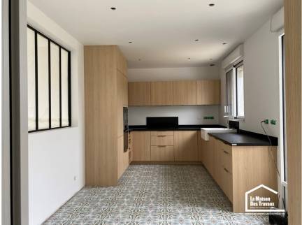 Pose d'une cuisine dans le Golfe du Morbihan