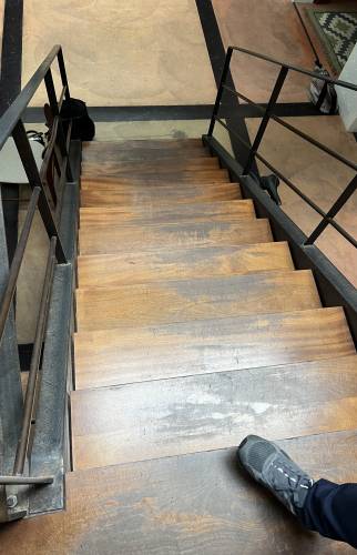  escalier principal loft avant travaux