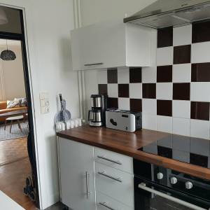 Cuisine et entrée colocation orléanaise - Alexandra Boiret-Fleury - Décoratrice - La Maison Des Architectes