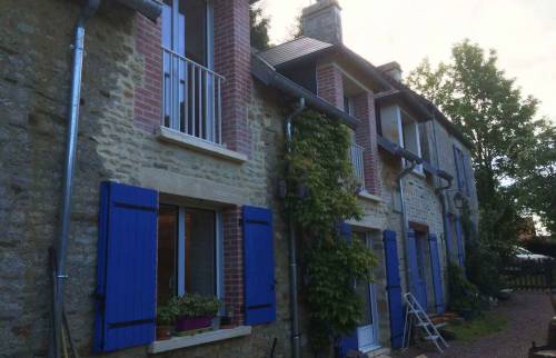 Réalisation de travaux sur les fenêtres d'une maison à Caen