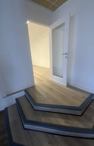 Marches rénovées La Maison Des Travaux Ales