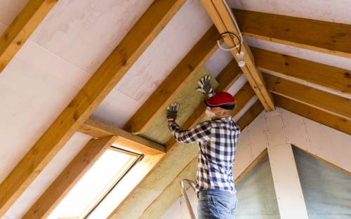 Travaux d'isolation dans une maison près de Morlaix (29) photo d'illustration