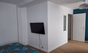 Chambre après travaux de rénovation intérieure - Saint-Jean-le-Vieux 01640