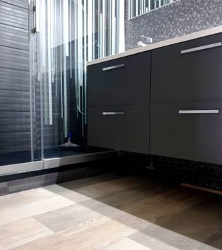 Salle de bain noire Haguenau
