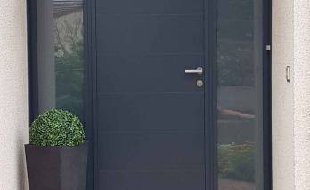 Changement des menuiseries - pose d'une porte d'entrée en aluminium à Vertou
