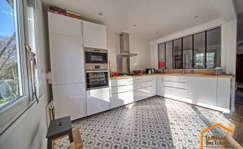 Rénovation d’une cuisine moderne à Montbrison (42600)