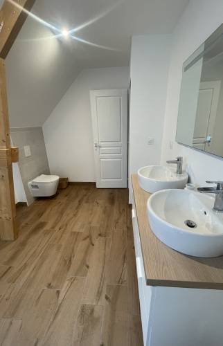 Meuble et wc
