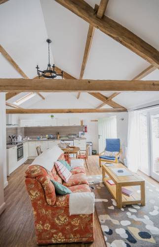 Salon hauteur sous plafond