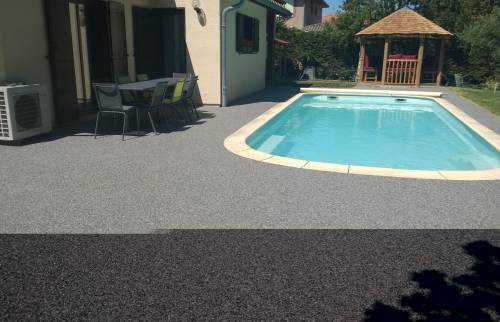 Dépose moquette de pierre autour de piscine et arrière de maison à Camaret-sur-Mer (29570)