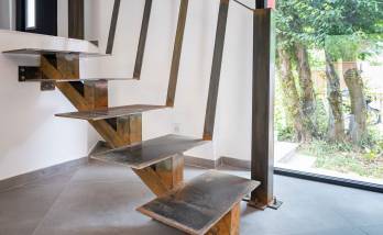 Escalier métallique