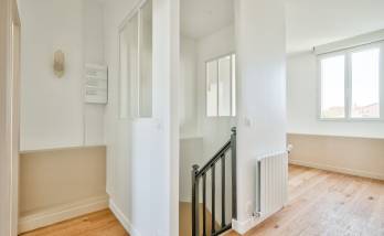 Verrières d'atelier pour éclairer un escalier