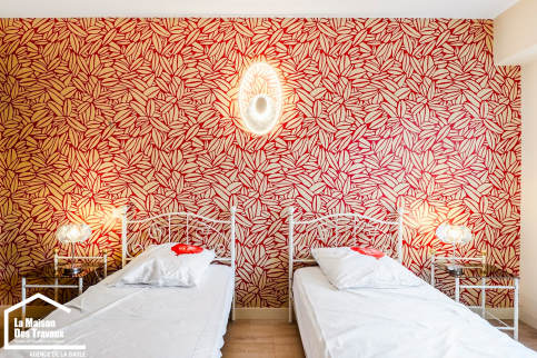 Papier peint décor feuillage 