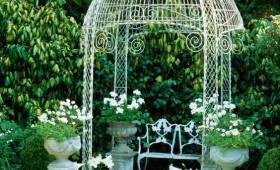 installation d'une gloriette - kiosque de jardin