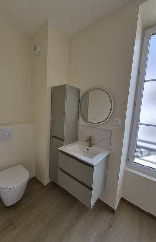 Meuble de salle de bain vert sauge