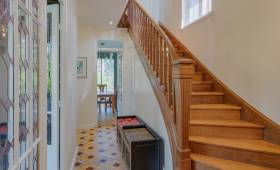 Rénovation d'un escalier bois, Maison située à Limonest (69760) : résultat final après ponçage et vitrification