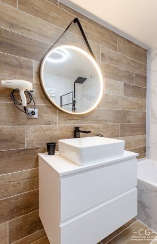 Une salle de bain entièrement repensée à Troyes vasque