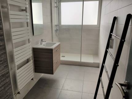 Nouvelle salle de bain rénovée - Evian 74500