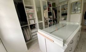 Création d’un dressing sur mesure avec agencement en U à Thonon-les-Bains