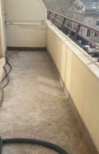 Le balcon avant les travaux La Maison Des Travaux d’Annecy