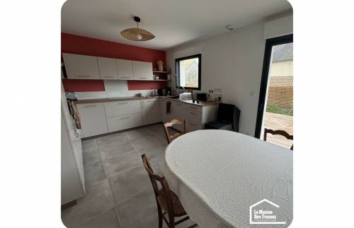 Pose d'une cuisine aménagée 