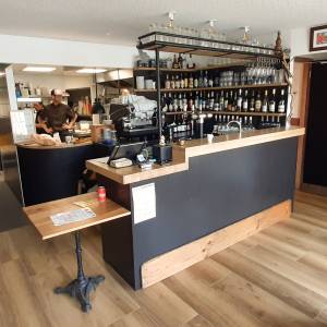 Brasserie gastro sur le port - Charles HAMITOUCHE - La Maison Des Architectes