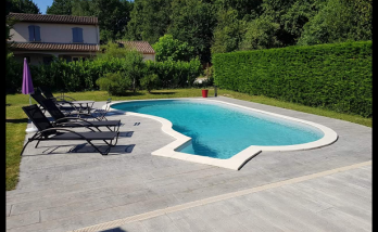 Terrasse en béton matricé imitation bois à Fontcouverte près de Saintes