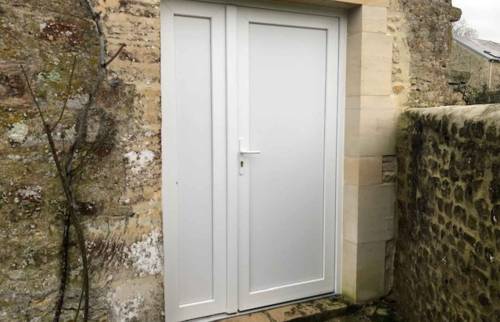 Installer une porte à Deauville