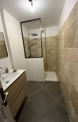 rénovation salle de bain La Maison Des Travaux Ales