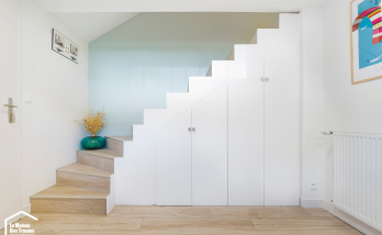 Création de placards sur mesure sous escalier