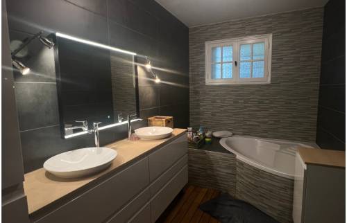 la maison des travaux nantes rénovation salle de bain