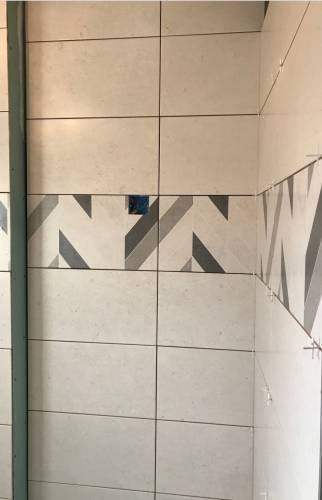 pose du carrelage SDB à Chamalières