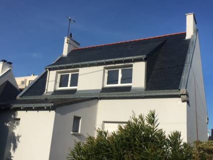 Rénovation de toiture - maison individuelle après travaux de réfection du toit - Nantes 44