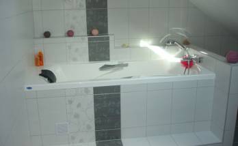 Baignoire sous combles Dijon 