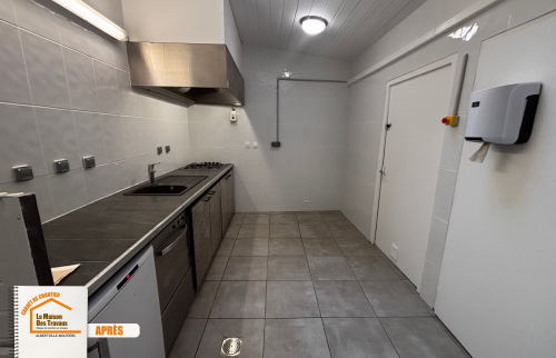 Cuisine professionnelle design, Matériaux durables cuisine, Carrelage antidérapant Albertville, Modernisation cuisine restaurant