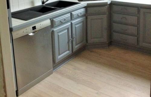 Cuisine avec son nouveau revêtement de sol