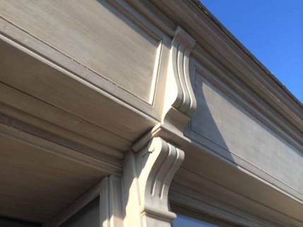 Ravalement de la façade d'un immeuble à Ouistreham (14150)