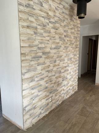 Rénovation de maison avec pose de parement en pierre décoratif - Chabeuil 26120