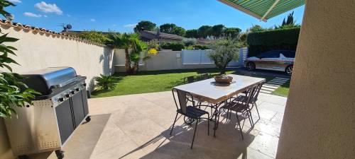 Aménagement d'un coin repas sur la terrasse