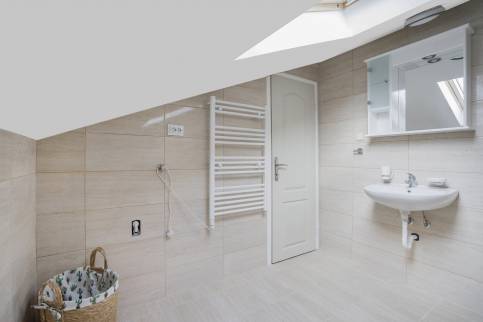 Création salle de bain combles