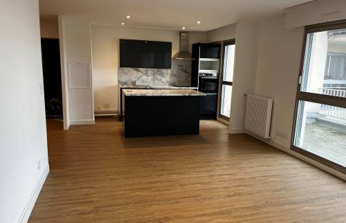 Cuisine Noire bois et marbre La Maison des Travaux Rouen 2