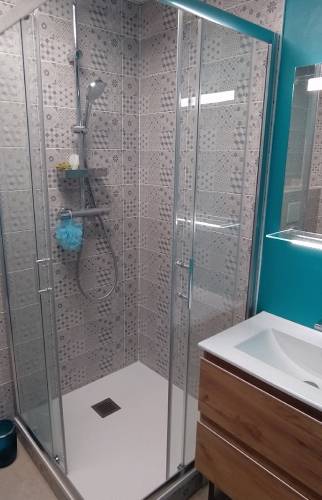 Transformation d’un garage en bureau et salle de bain à Champier