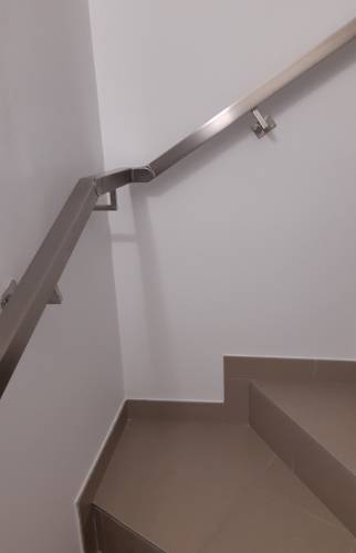 Escalier carrelé, garde-corps inox à Sierentz