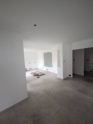 maison en cours de rénovation à Vénérieu