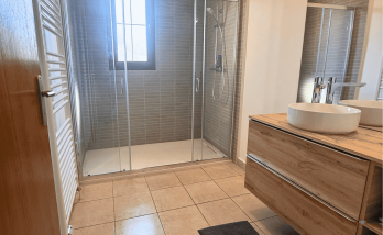 Rénovation complète d’une salle de bain à La Montagne après