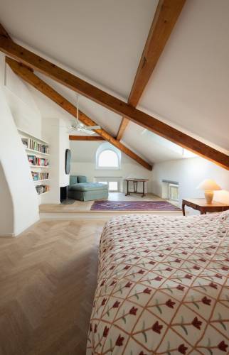 Aménagement de combles : création d’une chambre lumineuse